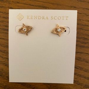 Kendra Scott Crosby stud earrings- Rose Gold